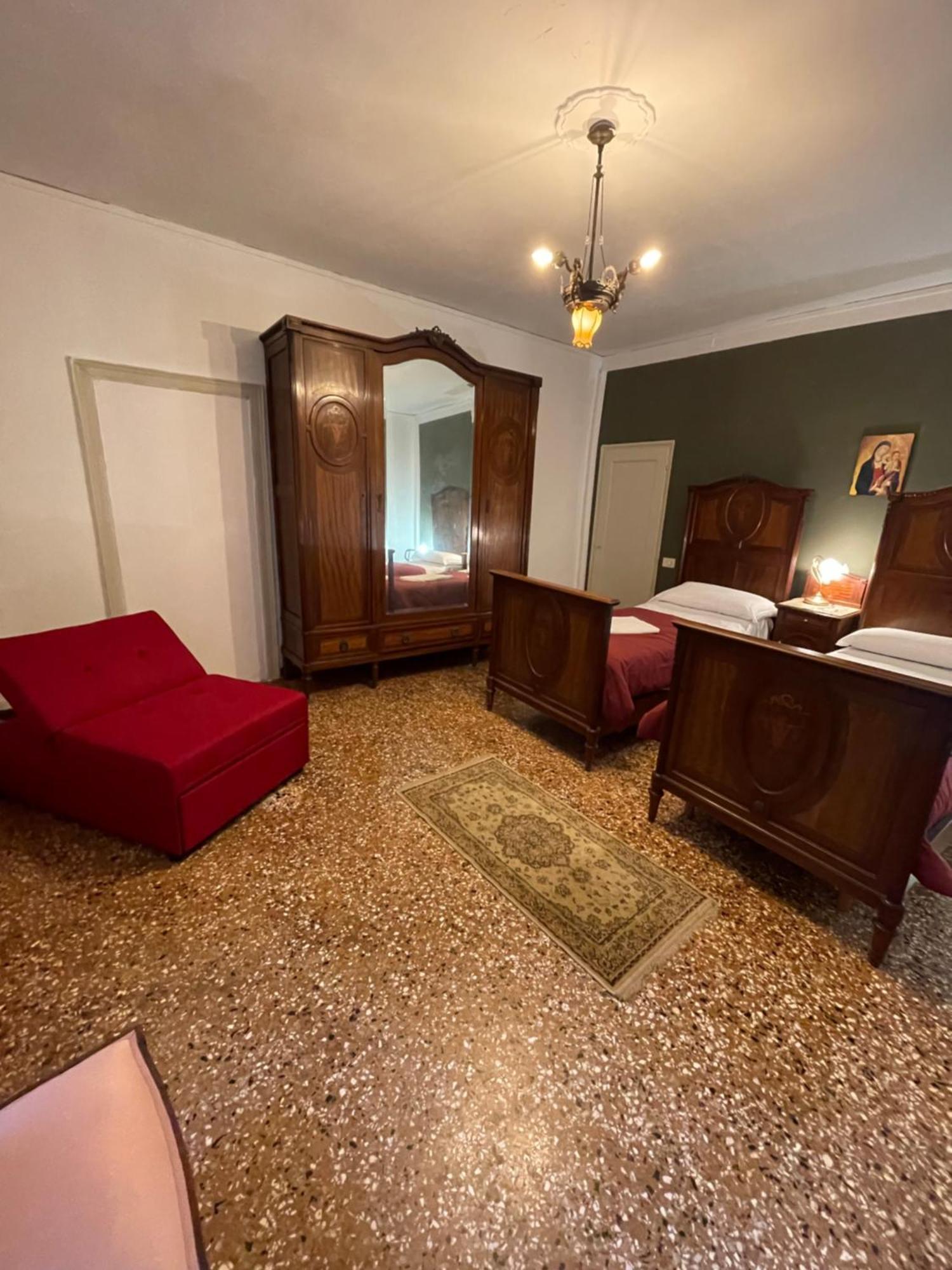 Lions Venice Guest House Exterior photo