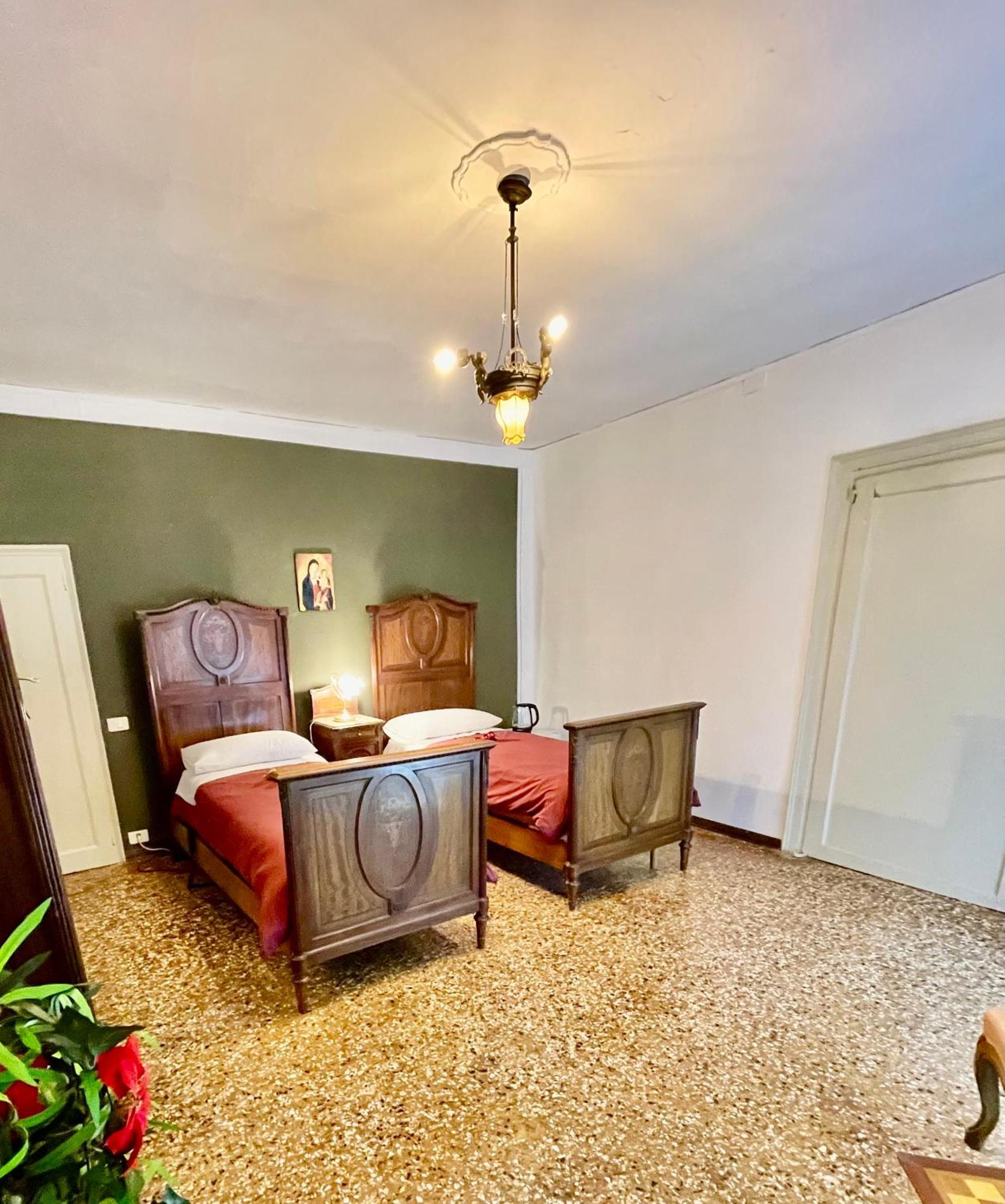 Lions Venice Guest House Exterior photo